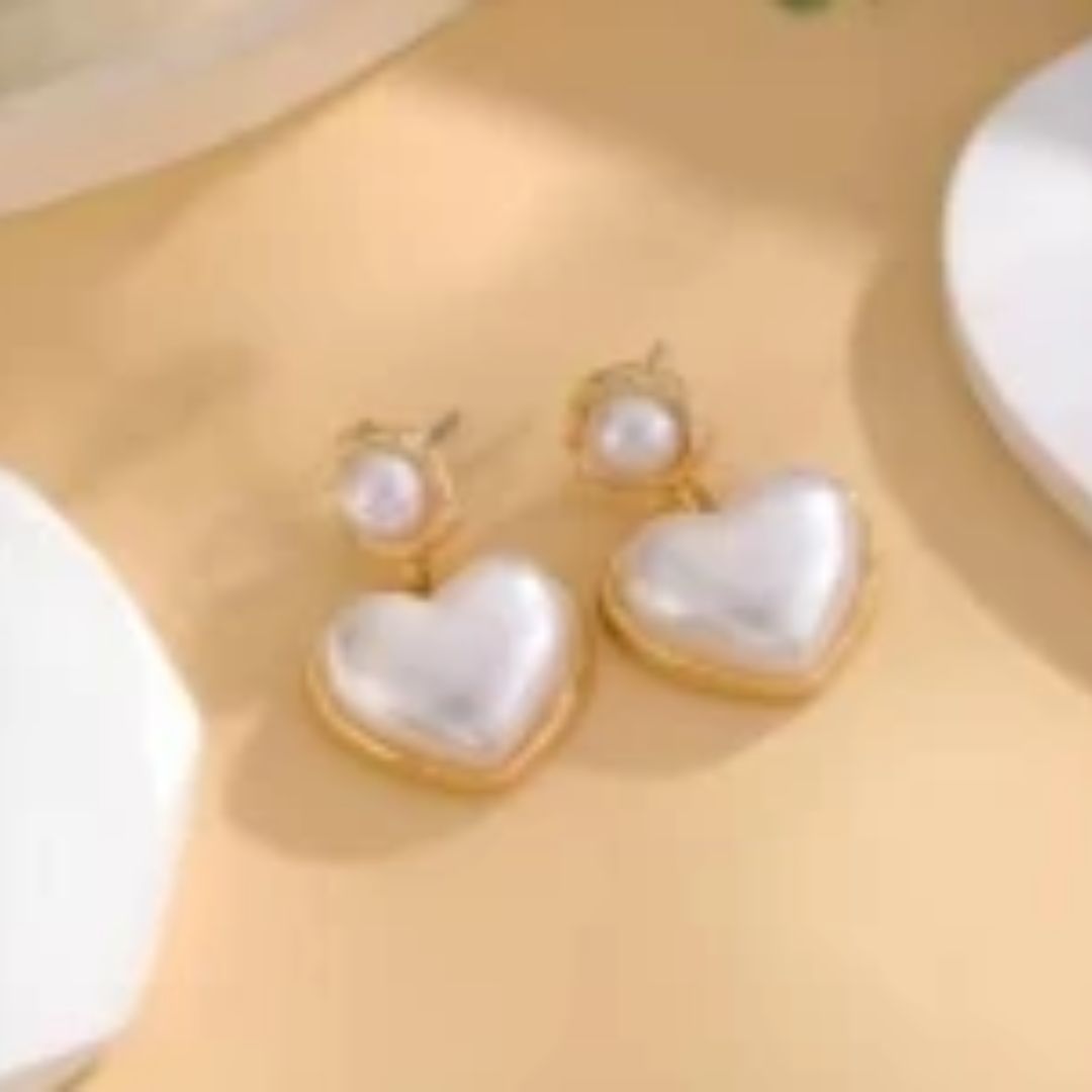 Pearlfect Heart Earrings