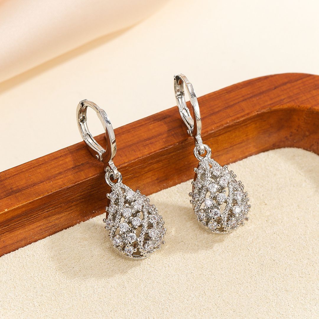 Dreamy Shine Hoops Earring