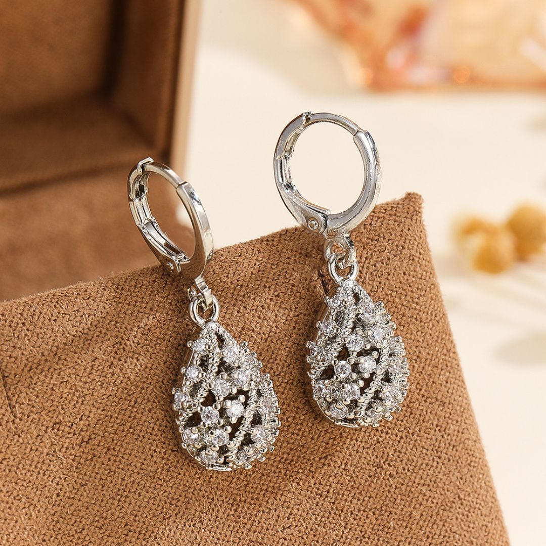 Dreamy Shine Hoops Earring