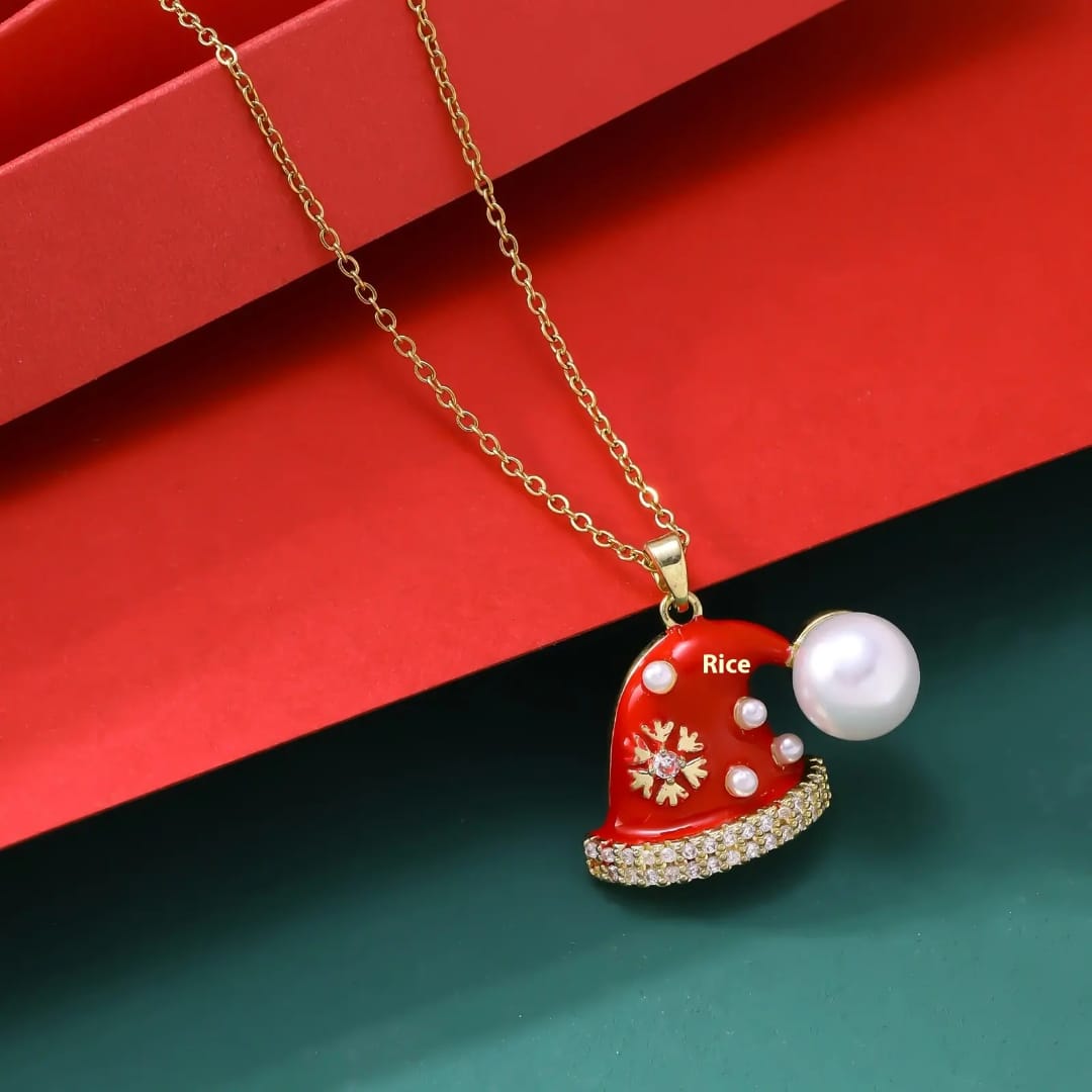 Holly Jolly Necklace