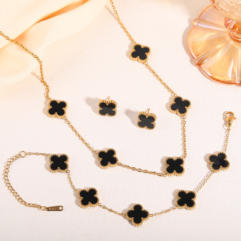 Black Clover Necklace Set