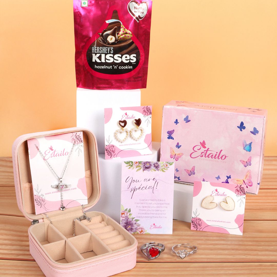 Close to your Heart Gift Hamper + Jewellery Organiser