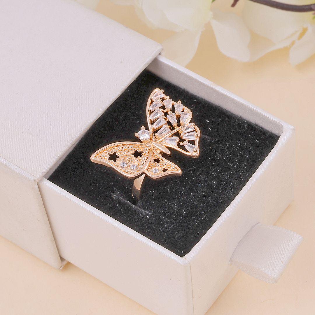 Social Butterfly Ring