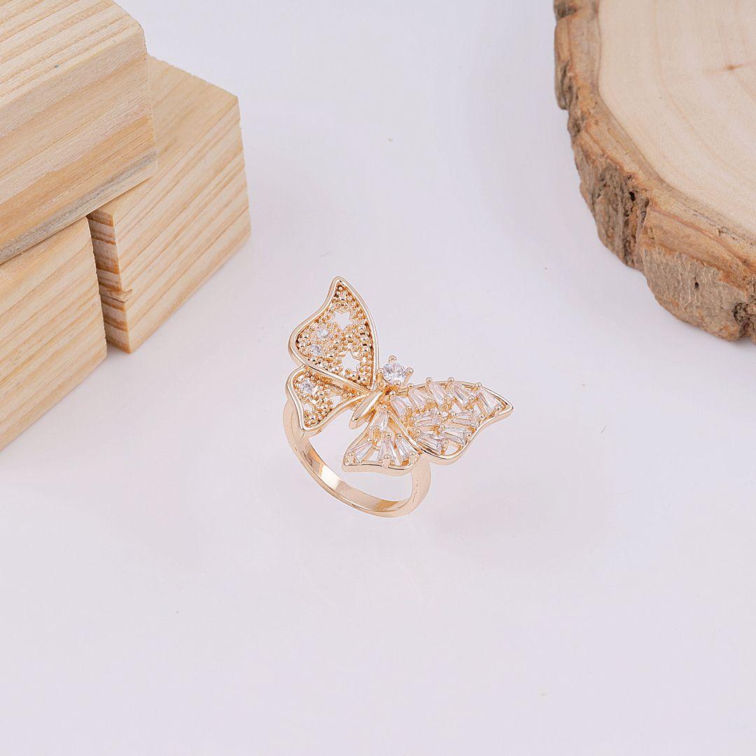 Social Butterfly Ring