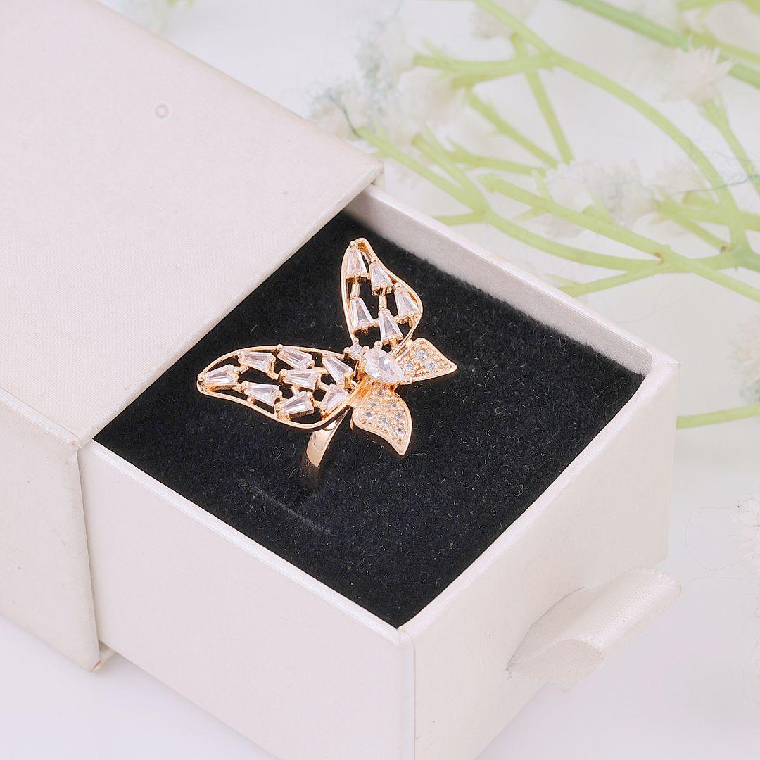 Social Butterfly Ring