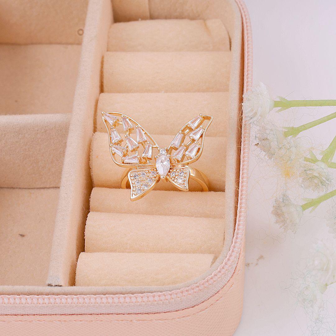 Social Butterfly Ring