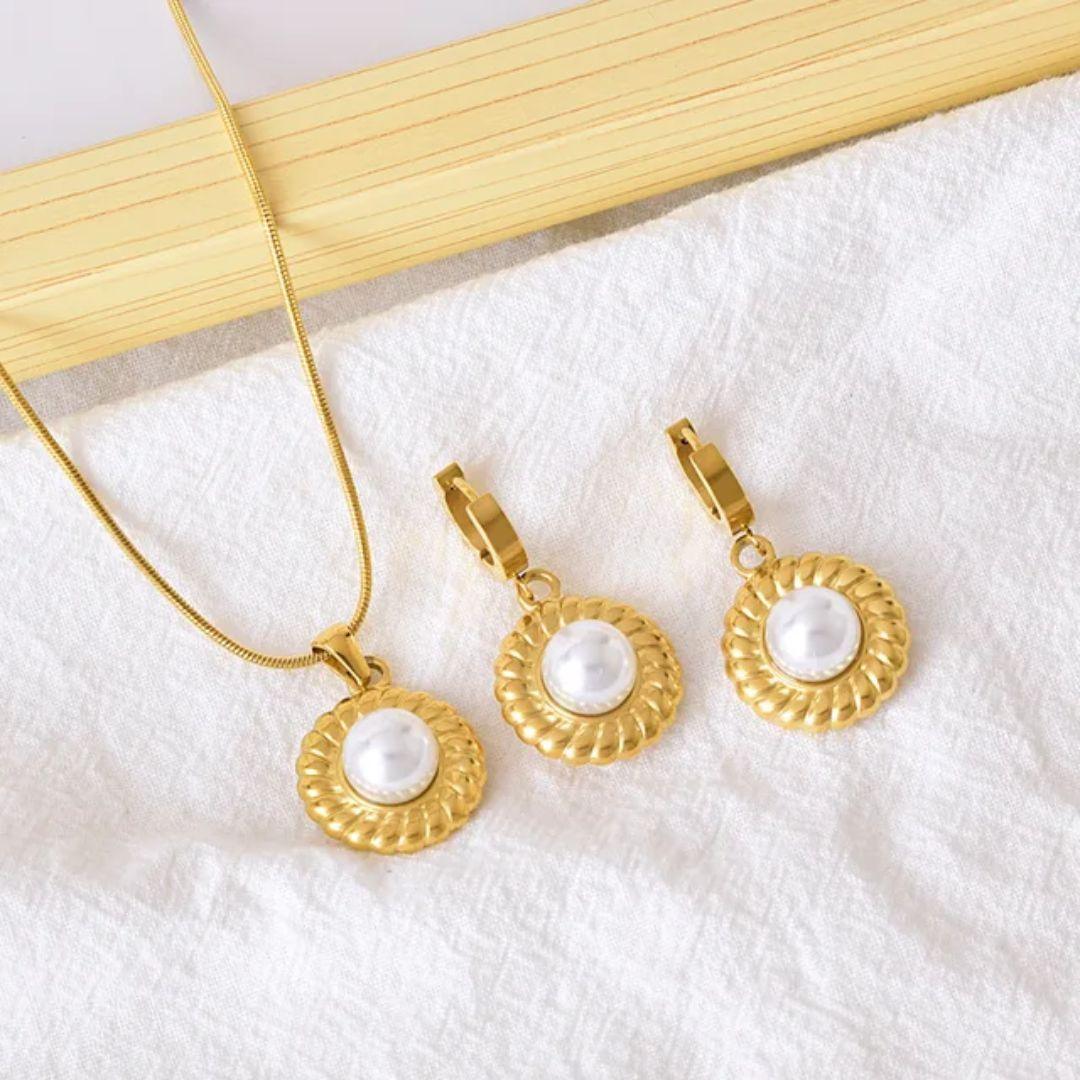 Combo of Necklace And Earring