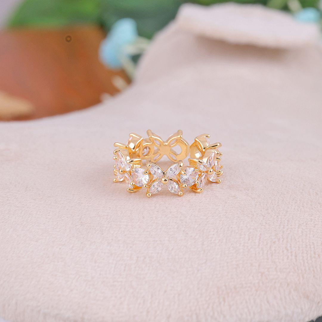 Float like a butterfly Ring