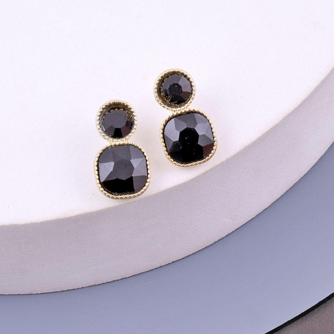 Blind Date Stone Earrings