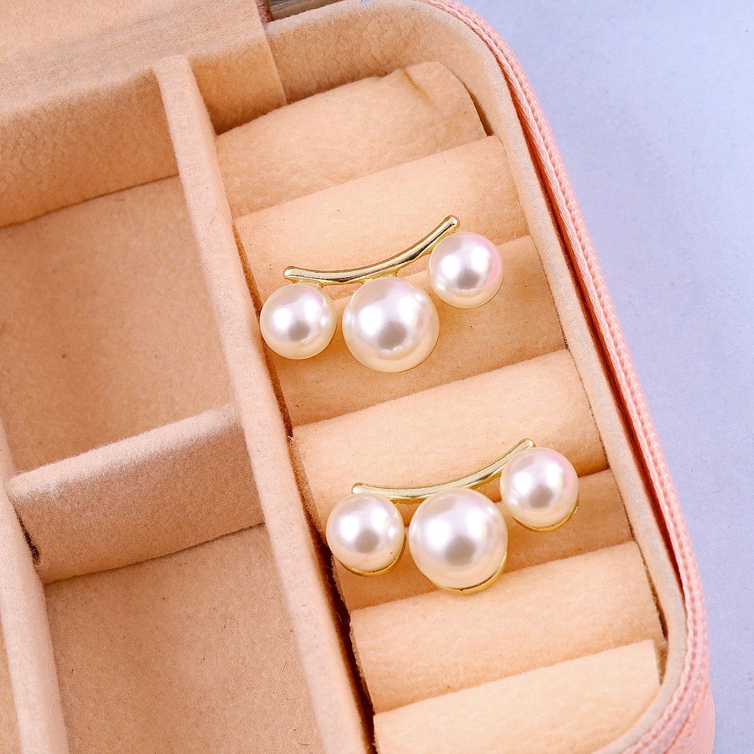 A Pearl Of Wisdom Earrings