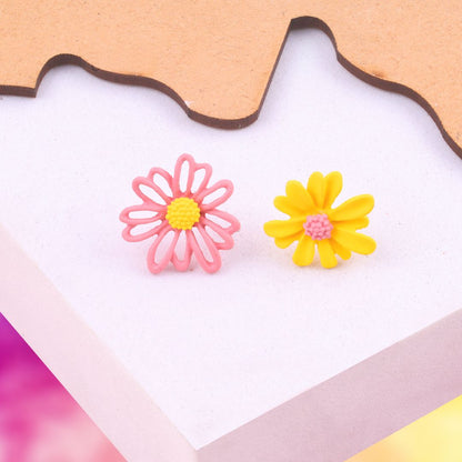 Mismatched Daisy Earrings