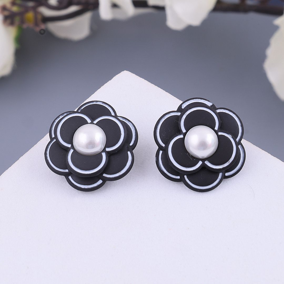 Black flower earrings