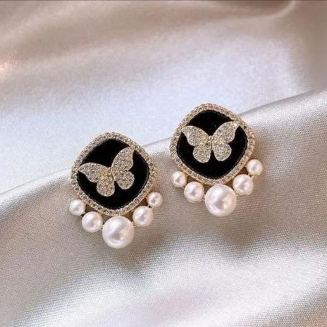 A Pearl Of butterfly Earrings