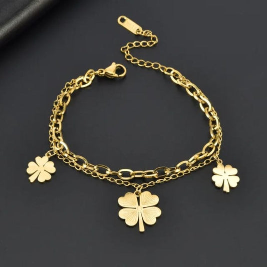 Daisy Statement Chain Bracelet