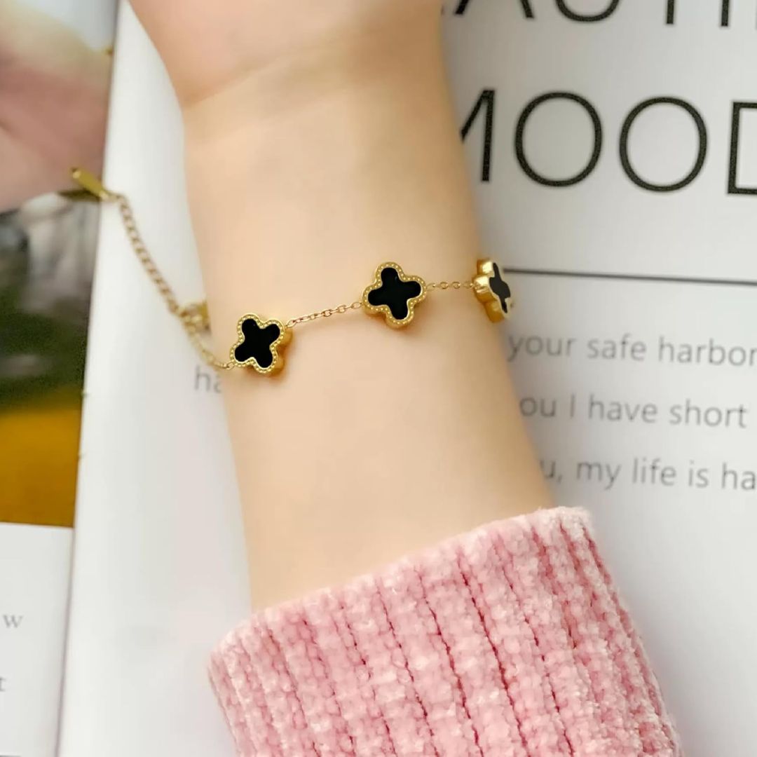 Timeless Clover Bracelet