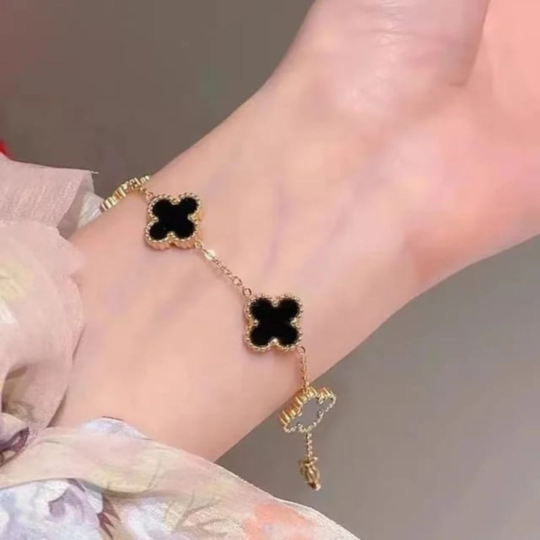 Timeless Clover Bracelet