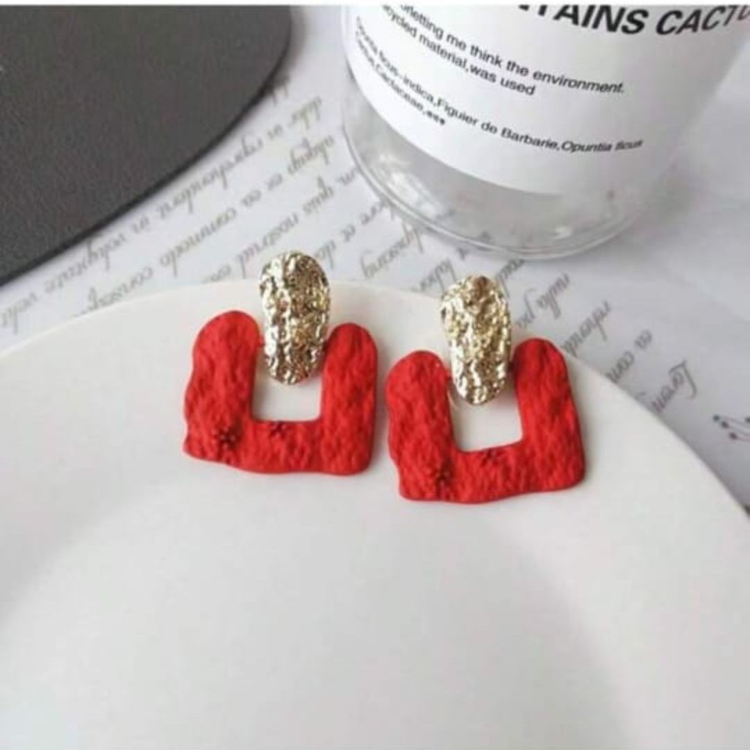 Blind Date Dangler Earrings