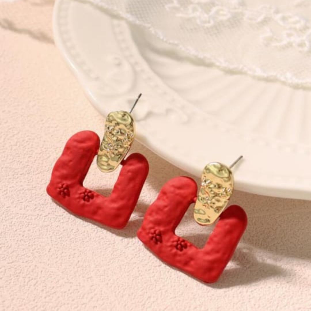 Blind Date Dangler Earrings