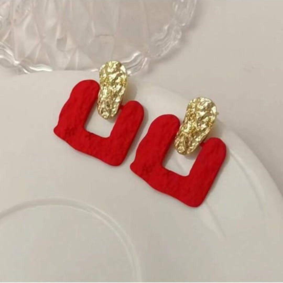 Blind Date Dangler Earrings