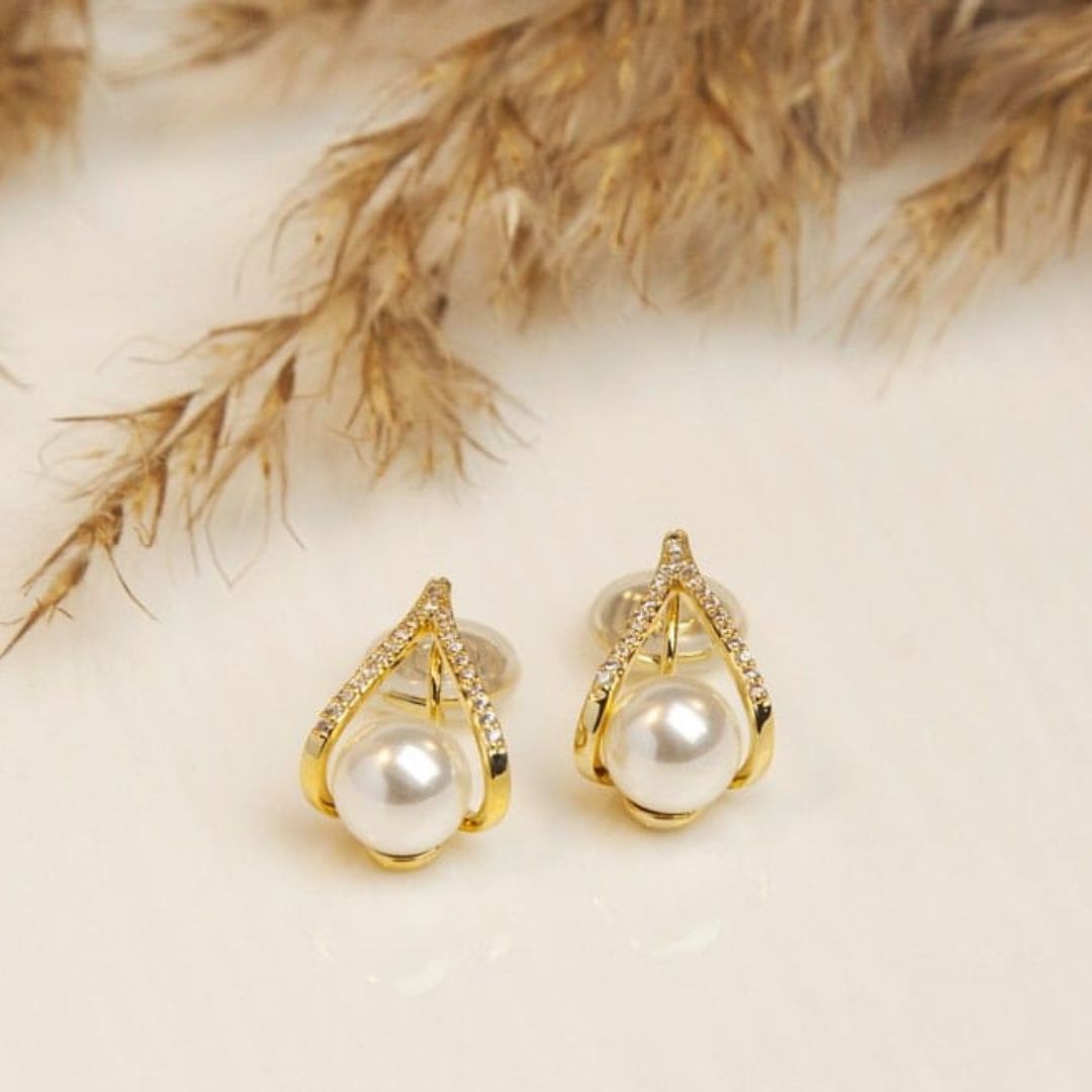 A Pearl Of Wisdom  Earrings