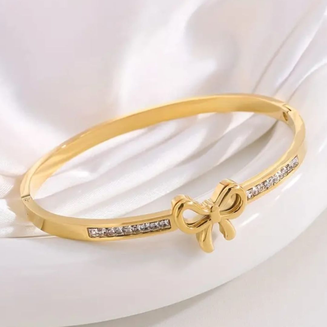 Golden Bow Bracelet