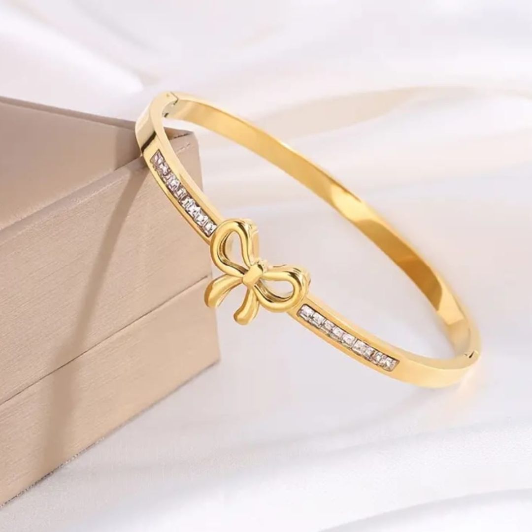 Golden Bow Bracelet