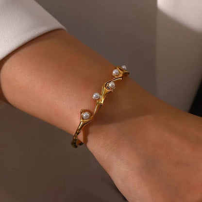 Blind Date Statement Bracelet