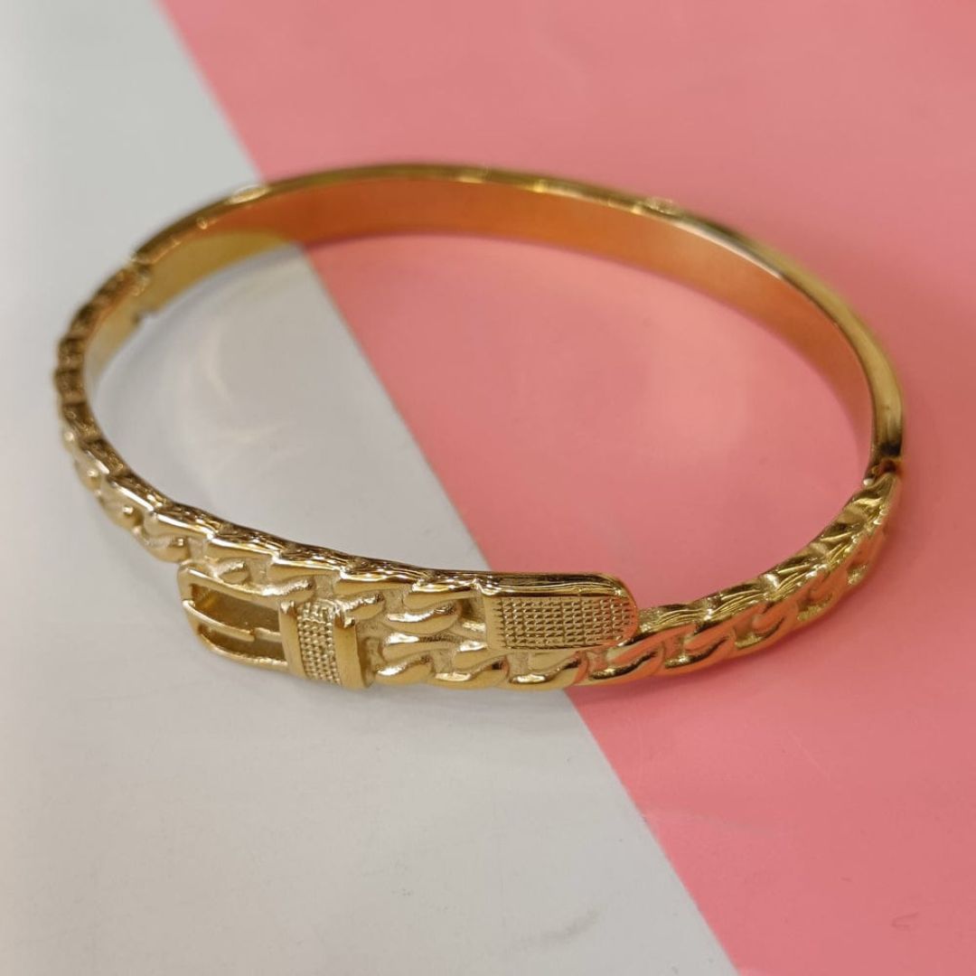 Blind Date Statement Bracelet