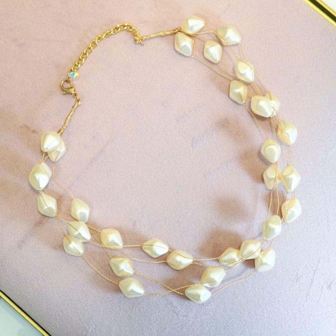 A Pearl Of Wisdom Neckpiece