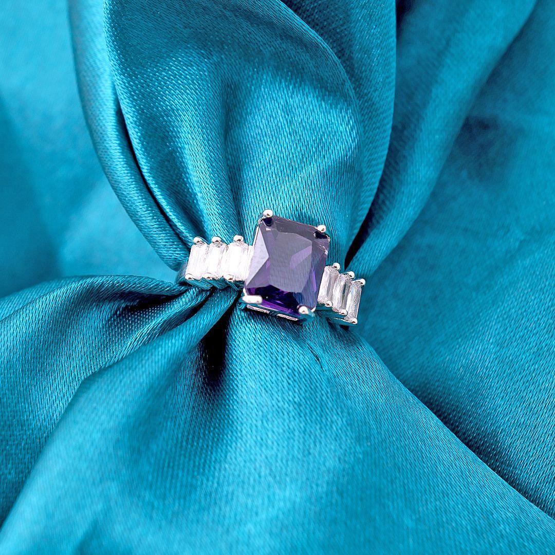 Scarlet Glow Stone Ring