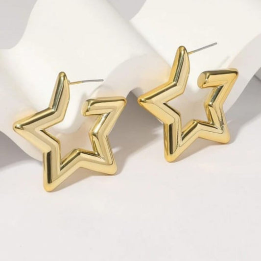 Aim For The Star Gold Earrings