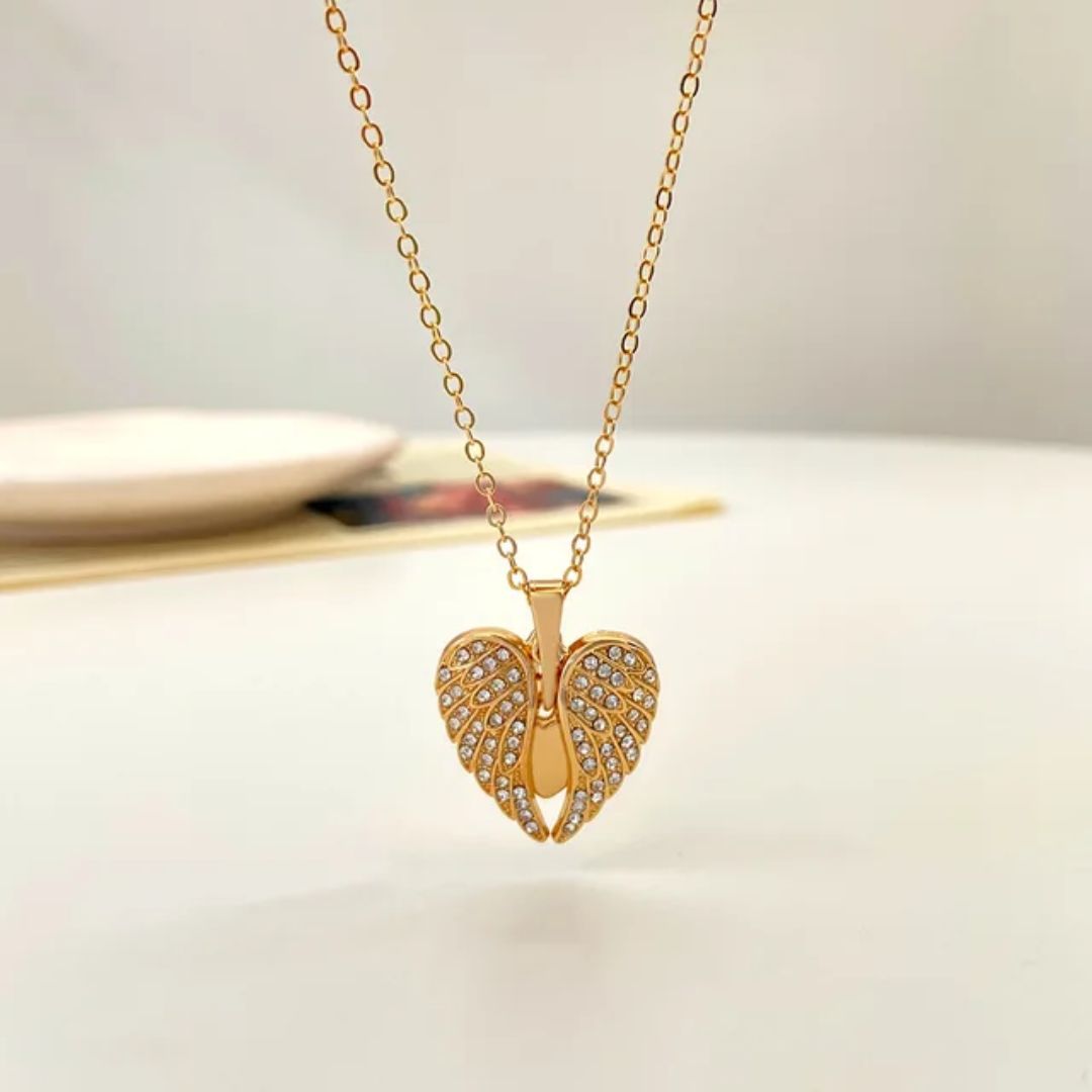 Follow Your Heart Neckpiece