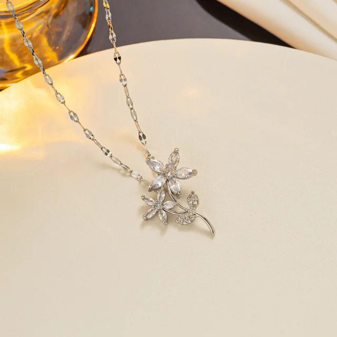 Daisy Radiance Necklace