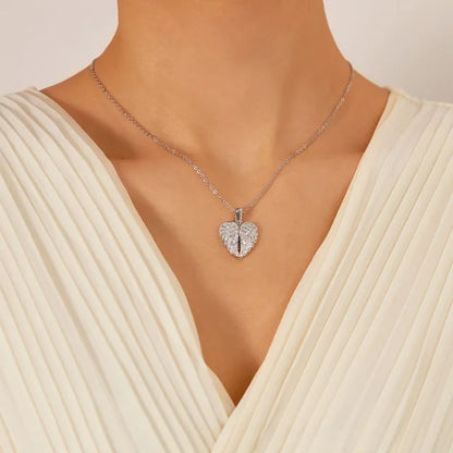 Follow Your Heart Neckpiece