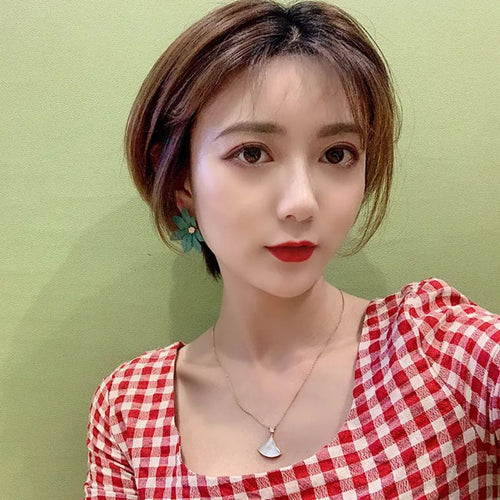 Daisy Buzz Earring