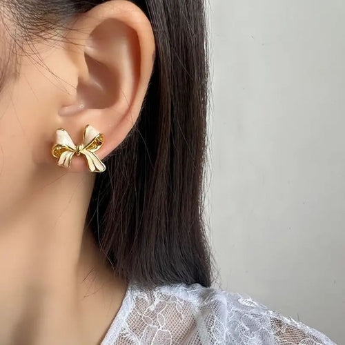 Twinkle Bow Earring