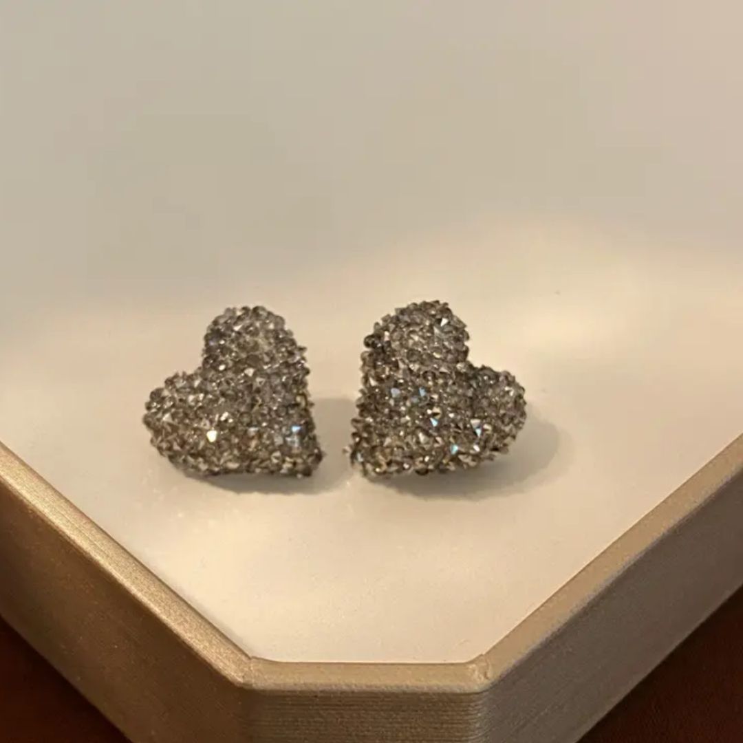 Twinkle Hearts Earring