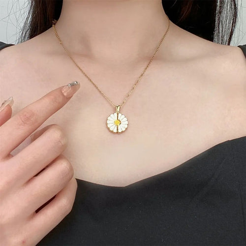 Daisy Bloom Necklace