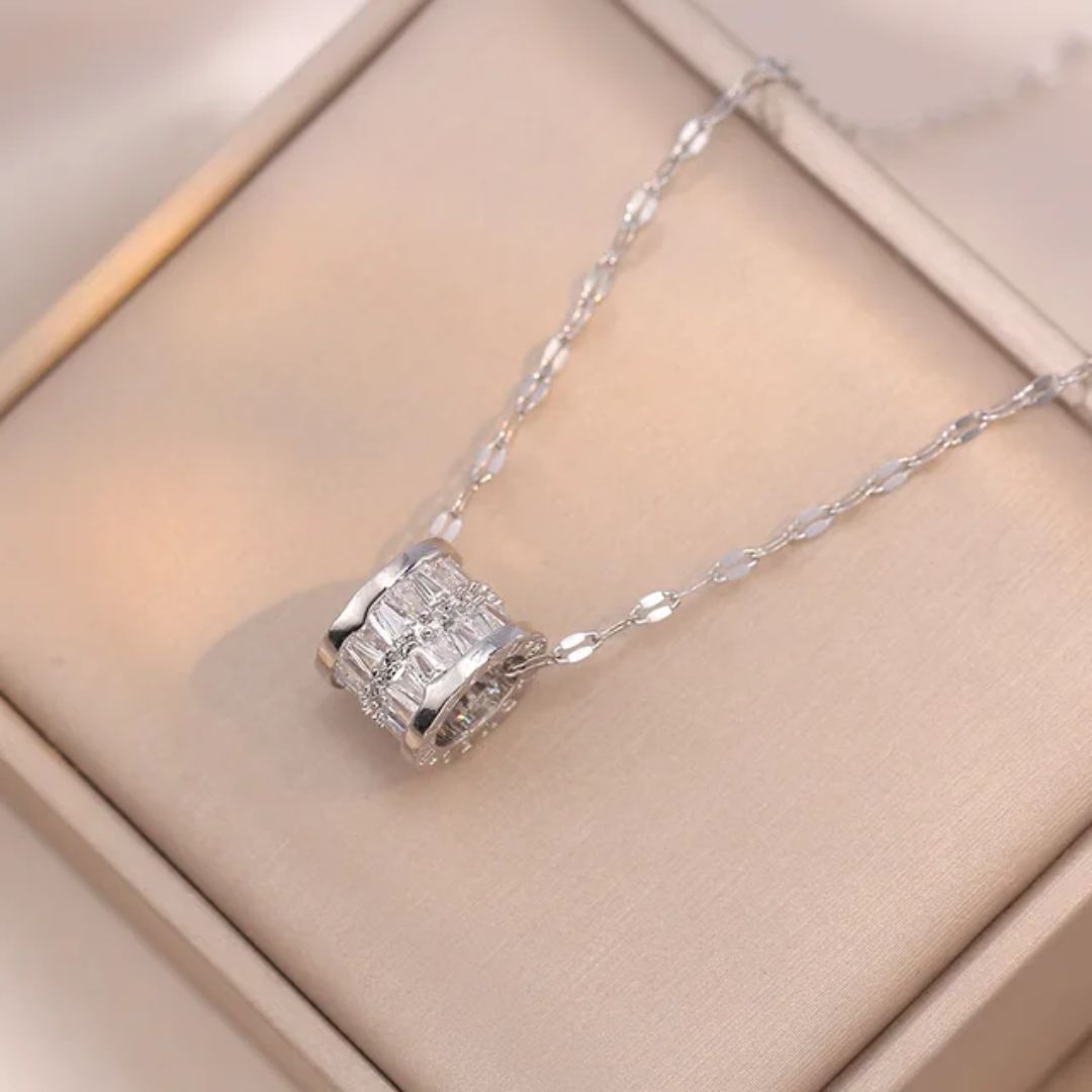 Twinkle Embrace Neckpiece
