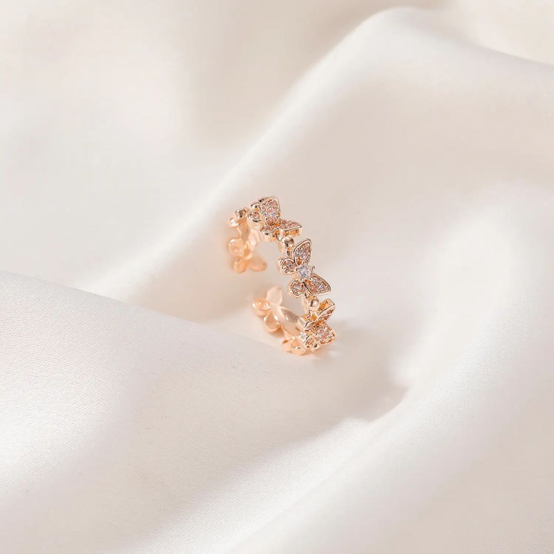 Eterna Swirl butterfly ring.