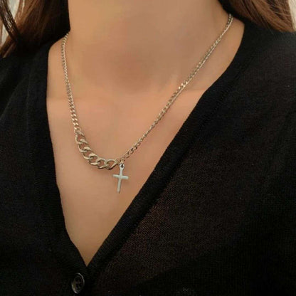 Chunky Spunky Cross Chain