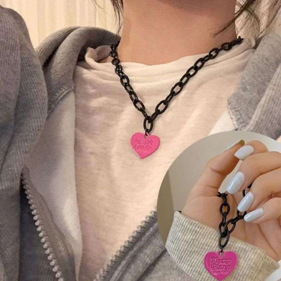 Rule The Heart Linked Necklace