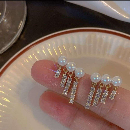 Perky Pearl Earrings